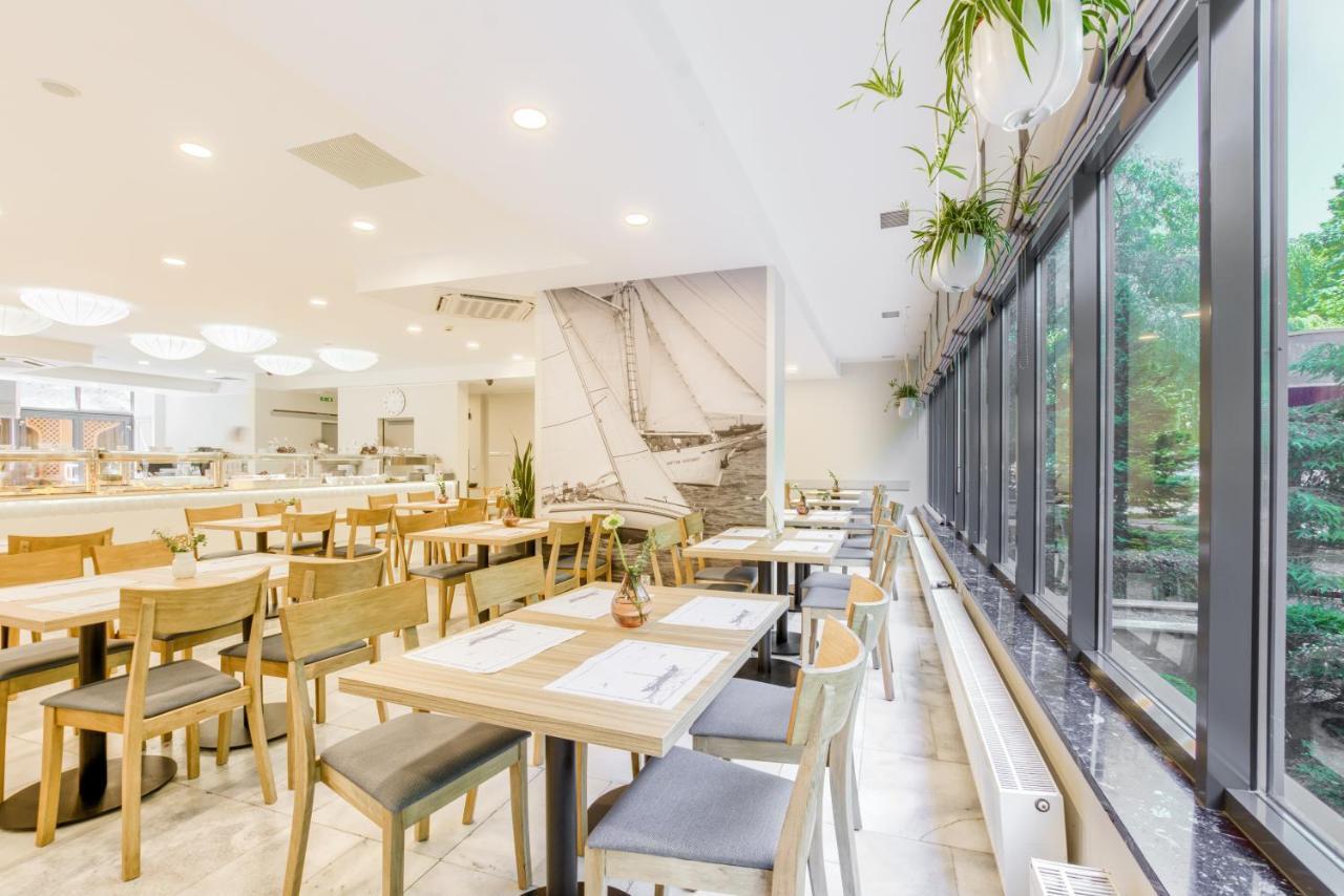 Centrum Zdrowia I Wypoczynku Ikar Kolobrzeg Exterior photo