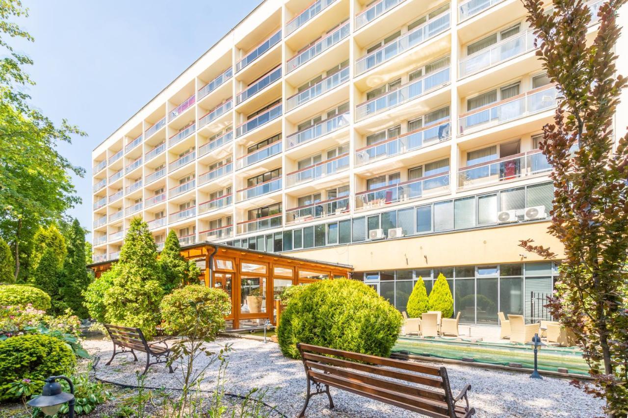 Centrum Zdrowia I Wypoczynku Ikar Kolobrzeg Exterior photo